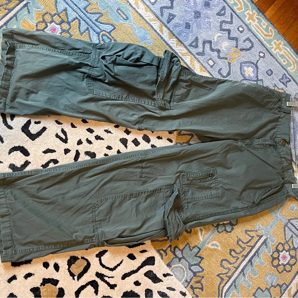 Urban Outfitters BDG Green Cargo Pants